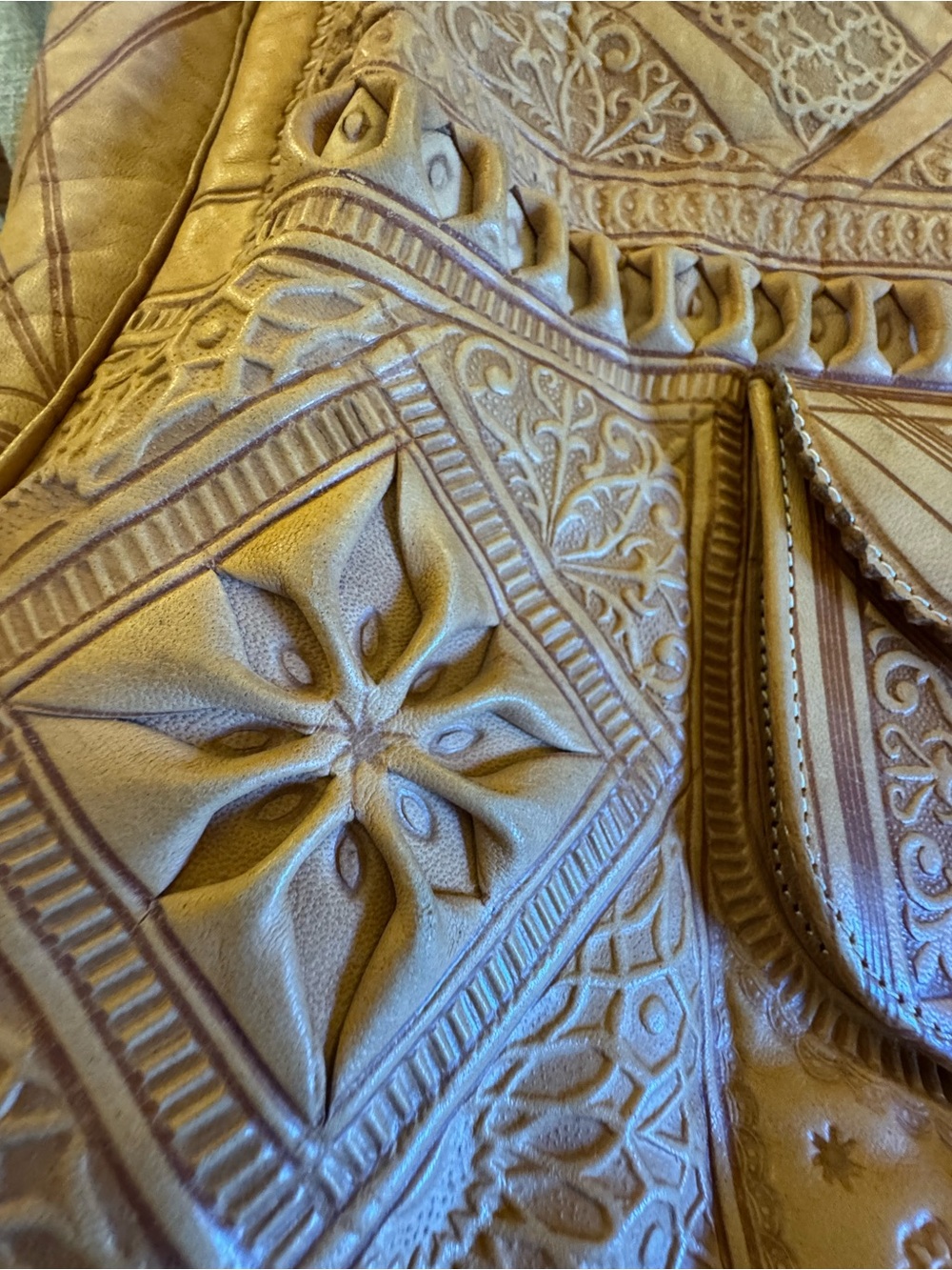 Moroccan Leather Handmade Embossed Boho Hippie Shoulder Bucket Bag - Picture 7 of 14
